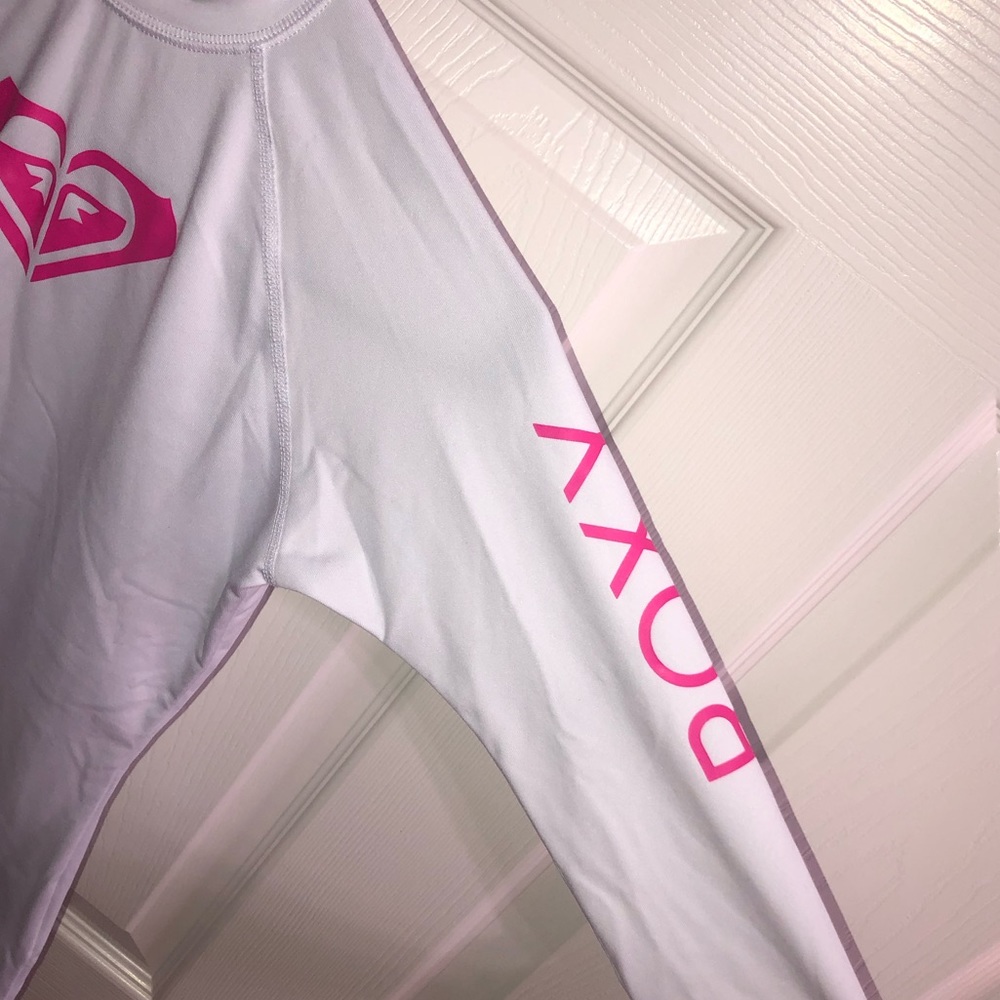 NWOT Roxy White and Pink Swim Rash Guard - Picture 2 of 7